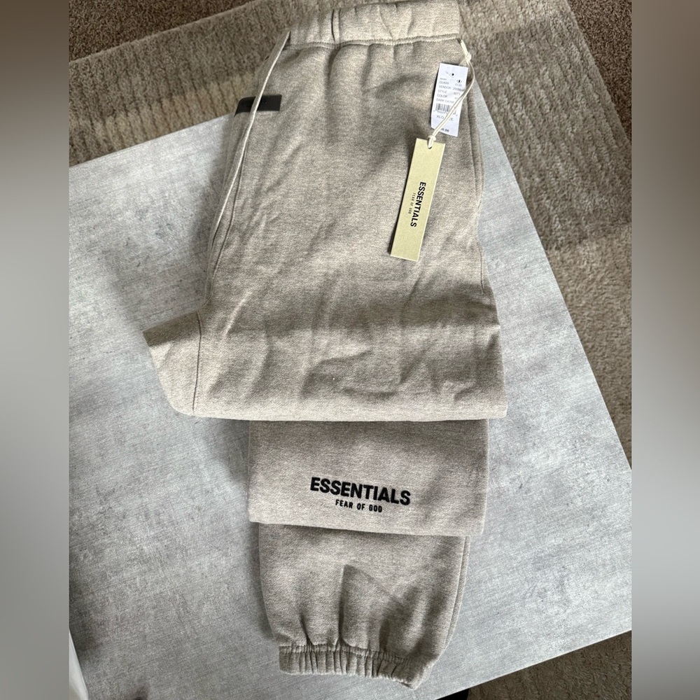 Fear of God Essentials Sweatpants in Tan